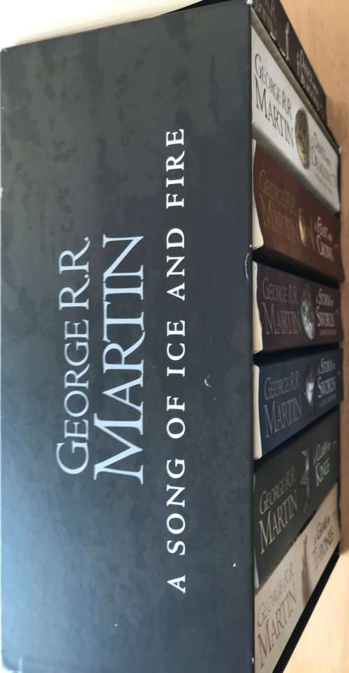 Game of Thrones - 7 Copy Boxed Set - George R R Martin